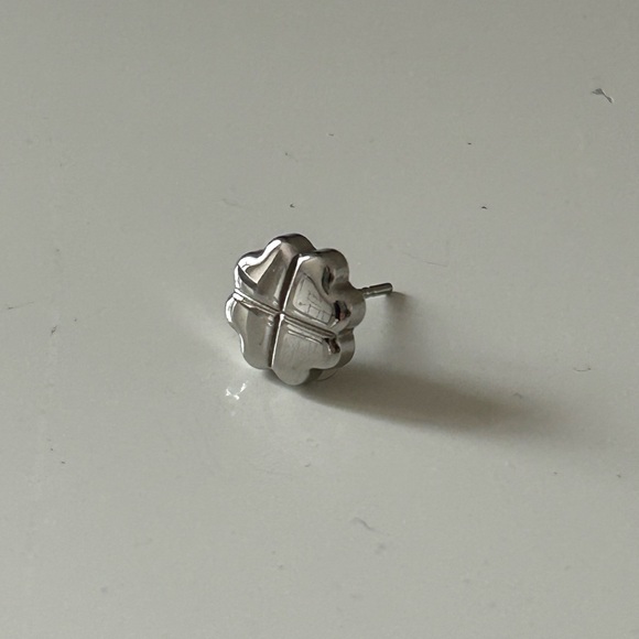 Moschino Cheap and Chic - Silver Clover Button Post Earring (Single Side Only) - Picture 4 of 6